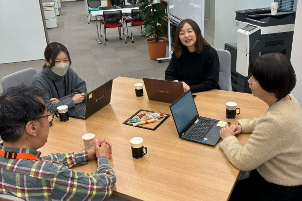 株式会社カーフロンティア