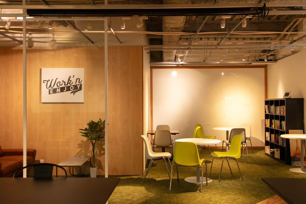 スタークス株式会社