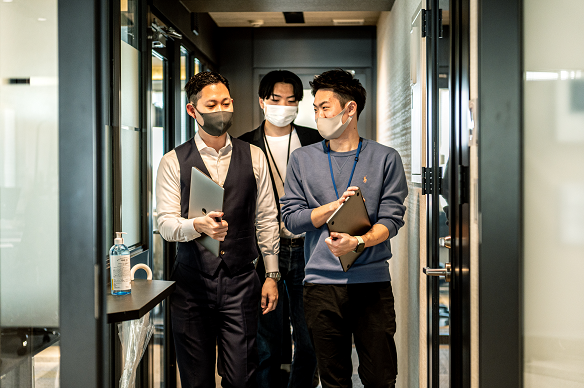 株式会社tacoms