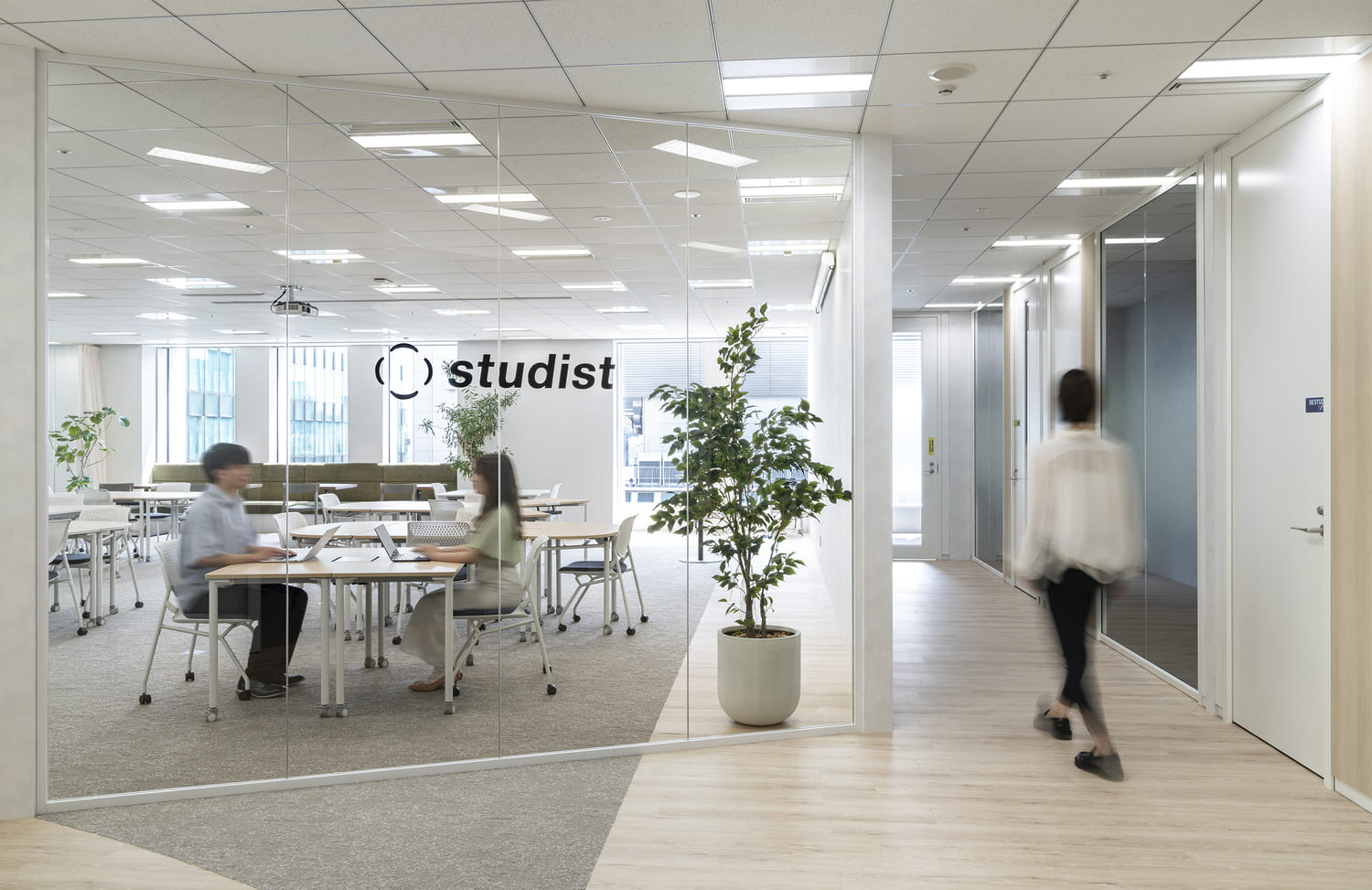 株式会社スタディスト