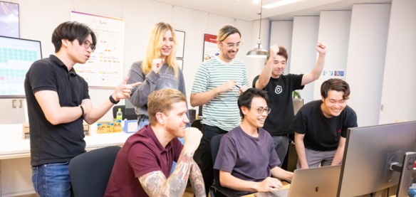 株式会社エキュメノポリス