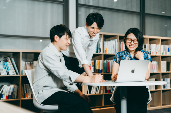 MNTSQ株式会社